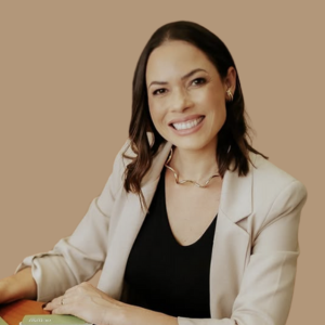 Paulina Back - Raabe me ensinou que não é a história que nos define, mas nossas escolhas de fé e coragem.