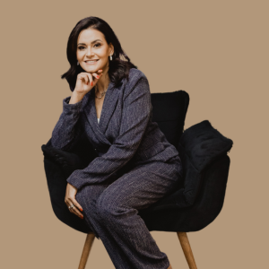 Silvana Rizzi - Com Priscila, aprendi que minha história foi forjada por Deus para cumprir um propósito maior.